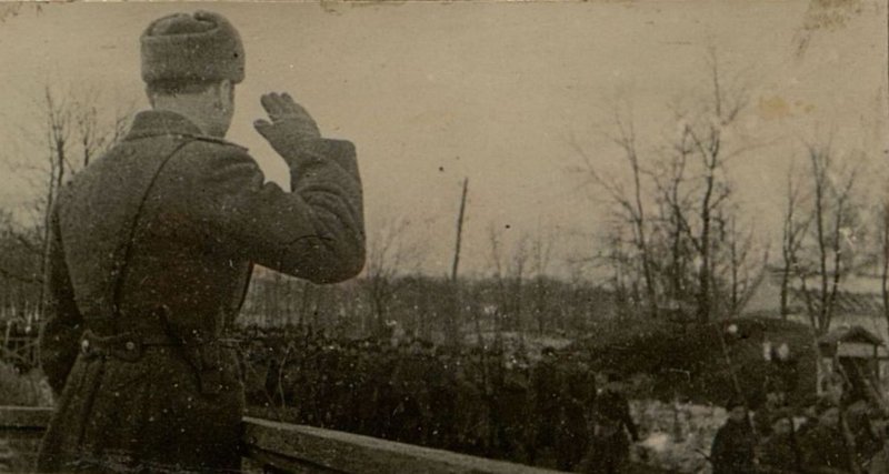 Фотография: Часть проходит через контрольный пункт
