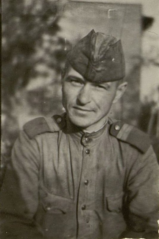 Фотография: Сварщик младший Сержант  Соболев