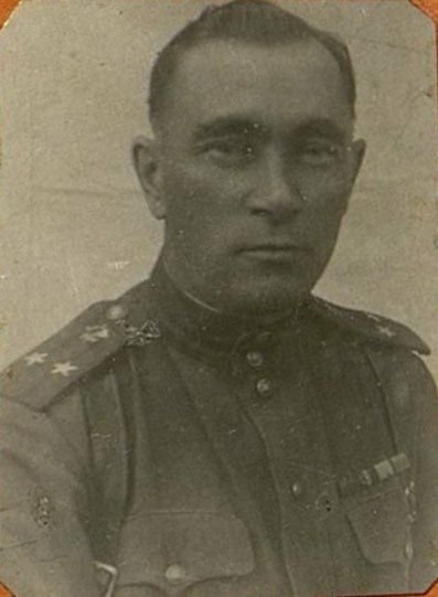 Фотография: Помощник командира Бригады по материально-технич. снабжению (МТС) Подполковник Сергеев Н.И.