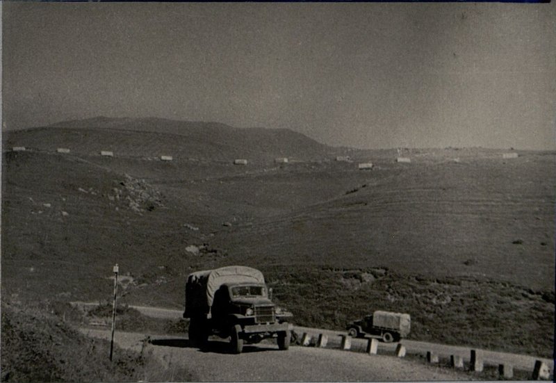 Фотография: Альбом "История 28 автомобильного полка, 1943-1944 гг."
