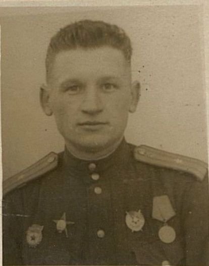 Фотография: Заместитель командира 192 гвардии стрелкового полка по с/ч гвардии майор Кубатко И.Е.