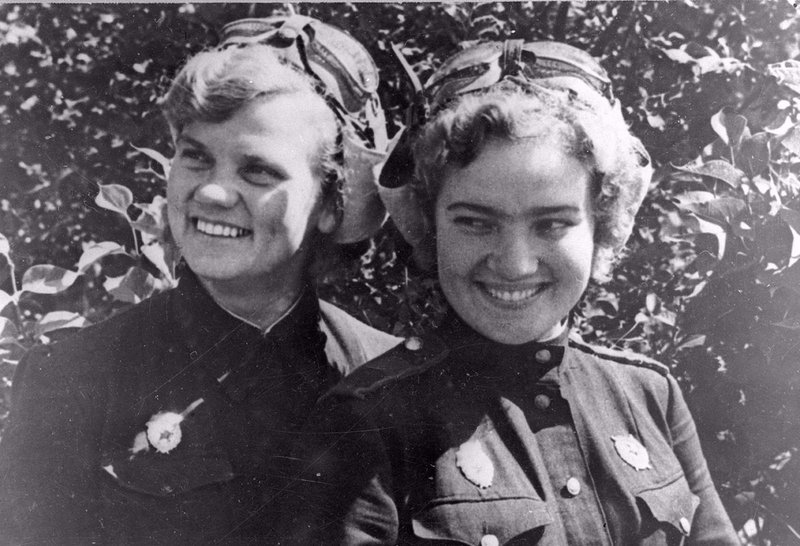 Pilot Maria Nikitina and navigator Glafira (Irina) Kashirina (leftto right ). Novorossiysk
