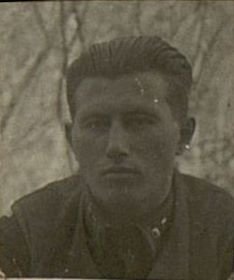 Фотография: Командир 6 батальона Старший лейтенант Лотарев П.М. проявивший себя в боях за освобождение Таманского полуострова. Награжден орденом "Отечественной Войны" 2 степени