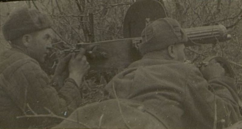 Фотография: Пулеметный расчет 591 полка