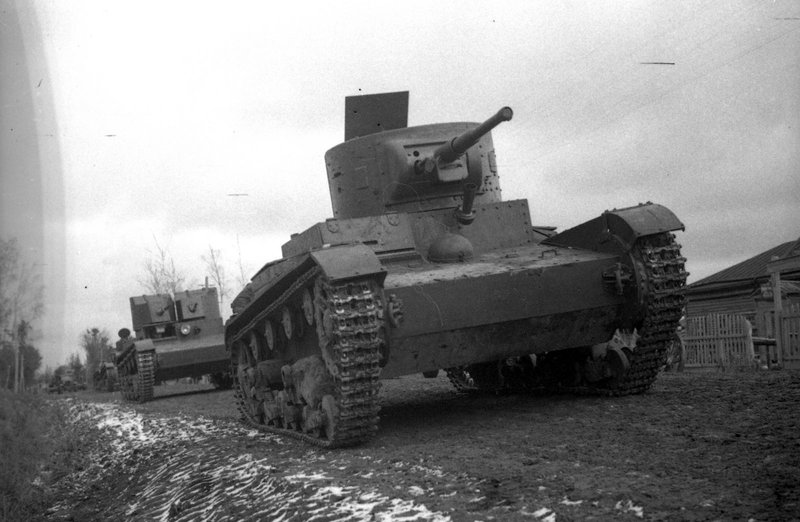 A column of Soviet tanks heads to the front line