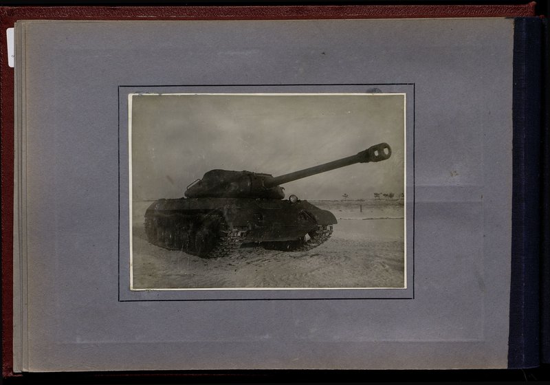 Original image: Heavy tank IS-3