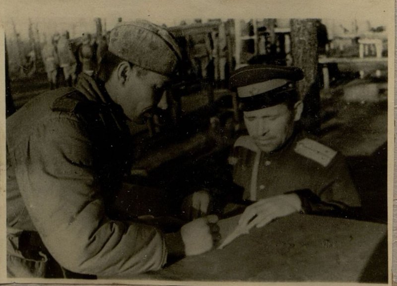 Фотография: Парад 1 мая 1944 г.