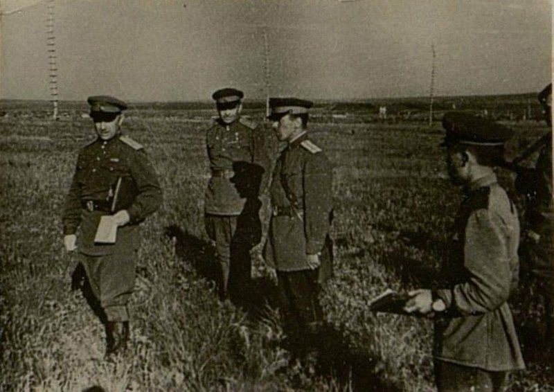 Фотография: Начальник штаба округа генерал майор Богданович во время инспекторской поверки