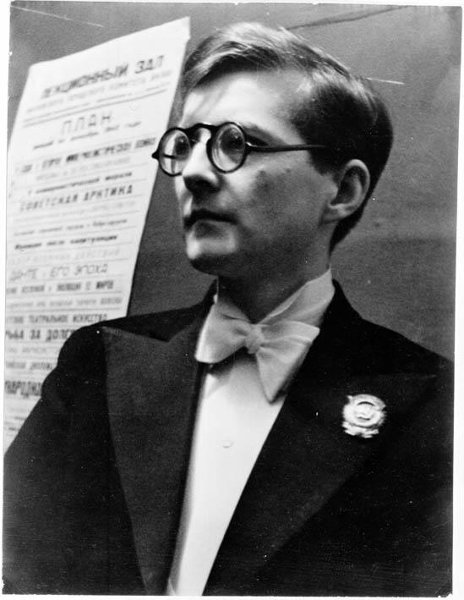 Композитор Дмитрий Шостакович, лауреат Сталинской премии 1-й степени. 1941 г.