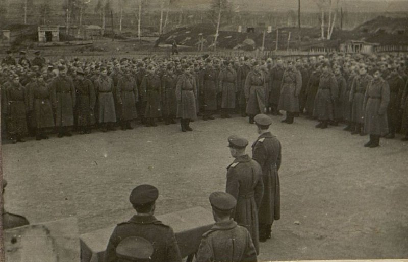 Фотография: Митинг в честь освобождения г. Полтавы