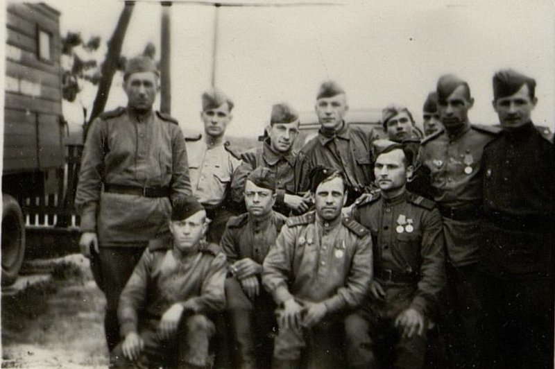 Фотография: Шоферский состав Базы