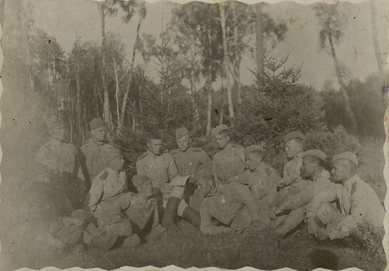 Image: The commander of the gun of the 3rd battery, communist senior sergeant P.P. Rudenko - the best editor of the combat leaflet, which he has been editing since the beginning of the Patriotic War. He is the best agitator in the regiment. After the battle, Comrade Rudenko in his firing platoon talks about the regiment's combat path for the liberation of Belarus and about awarding the regiment with the third order, the Order of Alexander Nevsky.