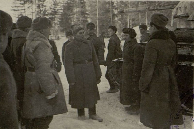 Image: The commander of the armored and mechanized troops of the military formation Major General Bolotnikov checks the combat readiness of the brigade before breaking the blockade of Leningrad
