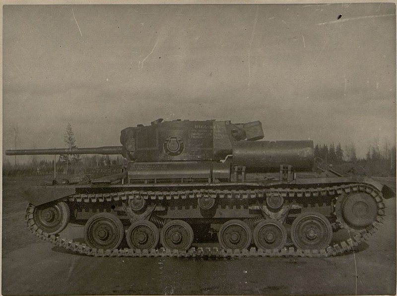 Фотография: Легкий танк МК-III "Валентин IX" (английский)