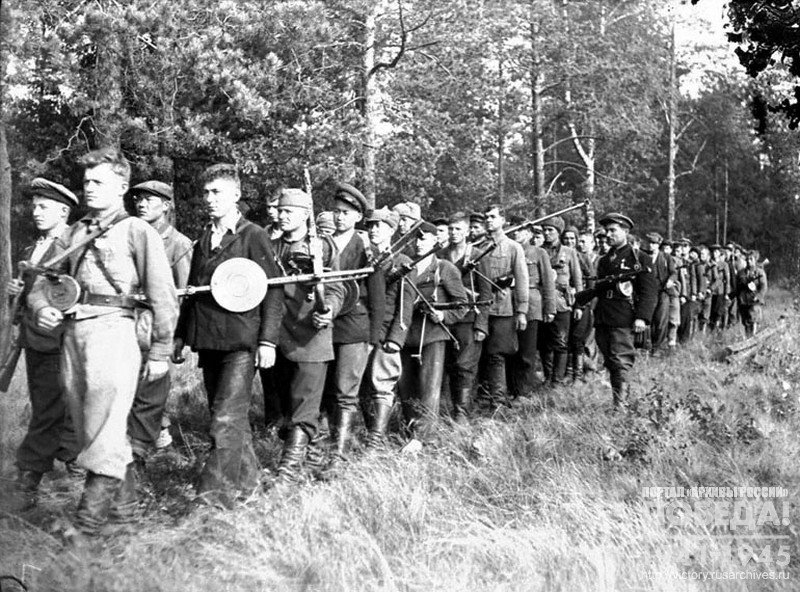 The 7th Putivil’s  partisan troop marched in the Carpathian raid, on the right – troop Commander Efremov S.N.