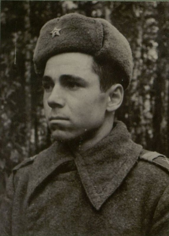 Image: Commander of the mortar crew Y. Kistanin