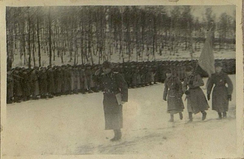 Фотография: Фотоальбом "Коммунисты армии в боях с японскими захватчиками"