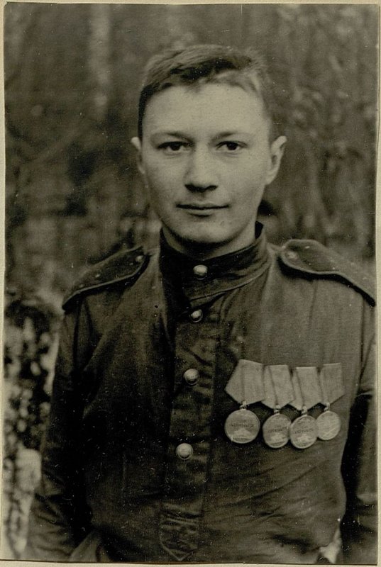 Фотография: Красноармеец Щебетков на боевом счету имеет 27 уничтоженных немцев