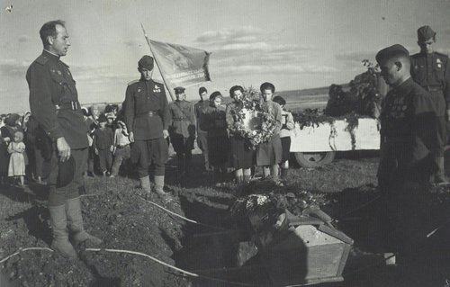 Похороны Героя Советского Союза Григория Лядова