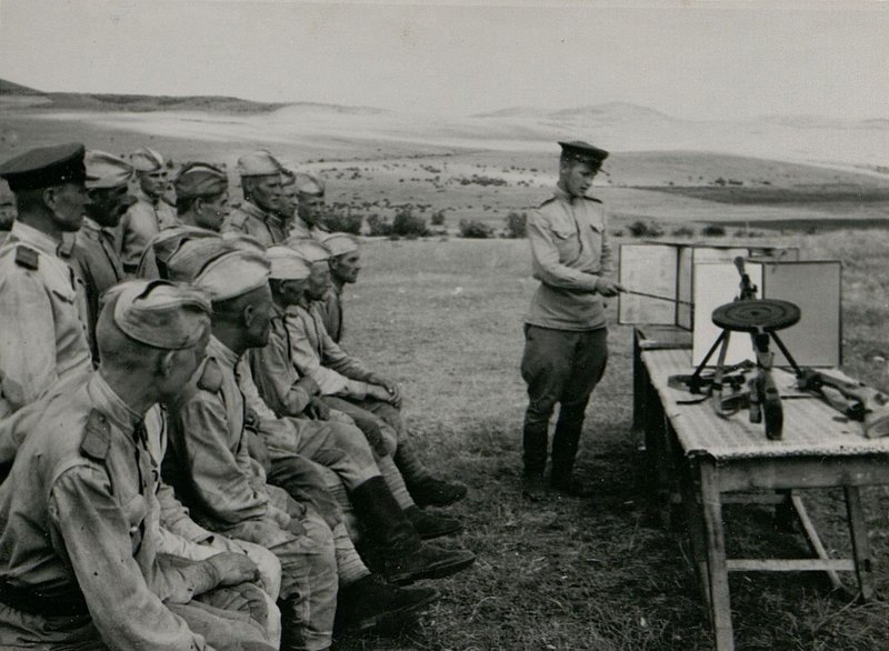 Фотография: Начался период напряженной боевой учебы