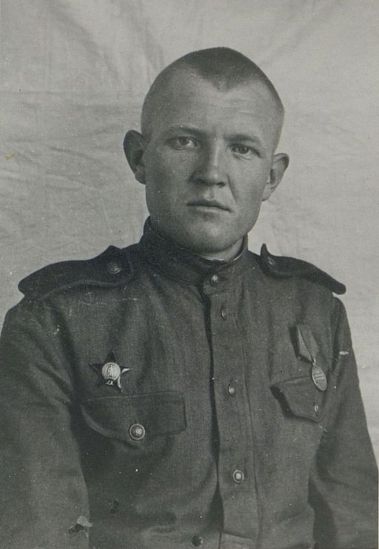 Image: Red Army soldier Macsimenko driver