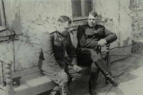 Маршал Советского Союза Василевский А.М. (справа) и генерал-полковник авиации Ф.Я. Фалалеев, начальник штаба ВВС Красной Армии