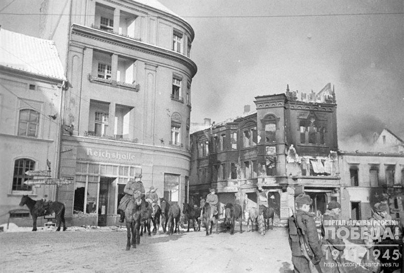 Cavalry and infantry of the 2nd Belorussian front in the square of town Allenstein