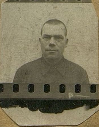 Фотография: Рядовой боец Пашбин Н.Г. Коммунист, 1 стр рота. Ранен в майских боях 1942 года