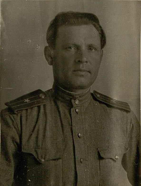 Фотография: Майор Бахтин Иван Семенович. Командир 349 стрелкового полка 26 Сталинской Краснознаменной стрелковой дивизии