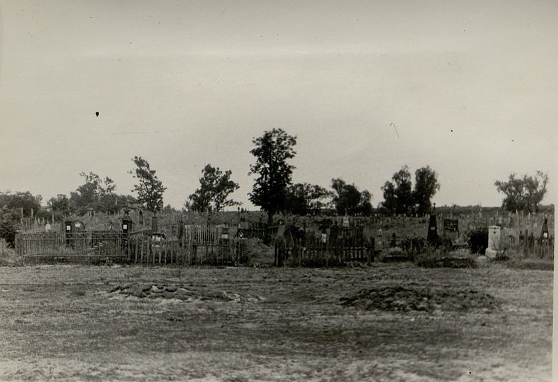 Фотография: Индивидуальная могила, расположена в гор. Бресте на гарнизонном воинском кладбище