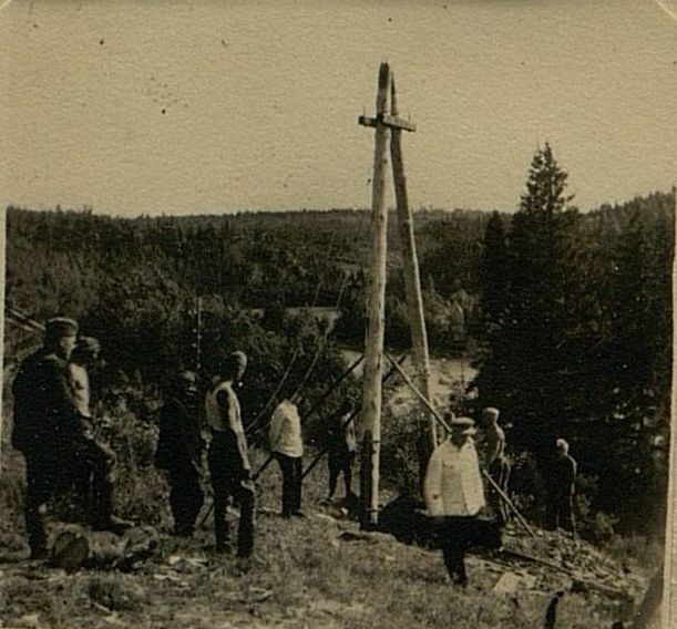 Фотография: Установленные А-образные опоры (уч.-ок Басская-Бассег)