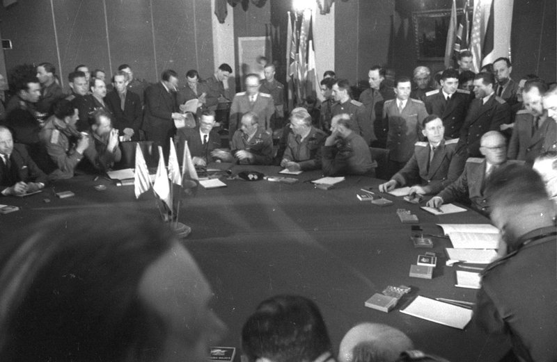 Signing ceremony of the Declaration of German Defeat