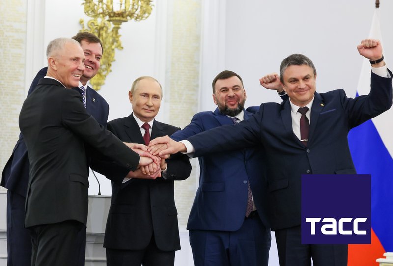 Церемония подписания договоров о вхождении в состав РФ новых территорий