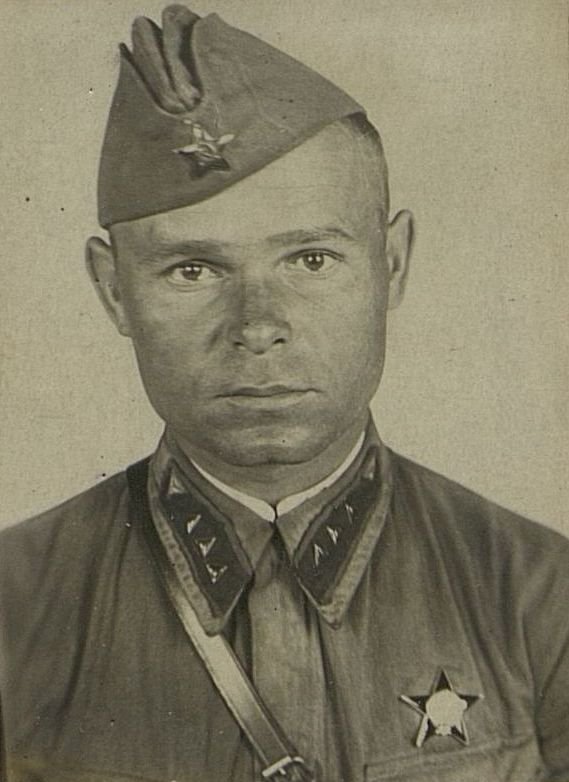 Фотография: Старший сержант Костюков. Командир взвода управления