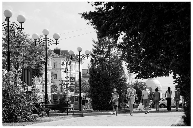 Улица Ленина, центральная часть Курска