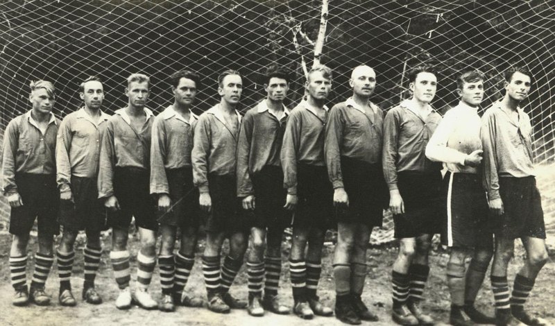 Footballers of the 115th Yukinsky Air Force Regiment of the Pacific Fleet