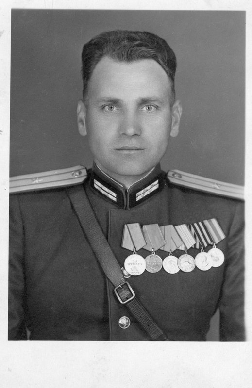 Алмаков Владимир Самойлович,