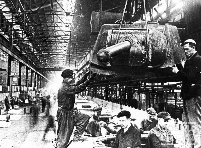 Installation of a tank turret at the plant named after S.M. Kirov