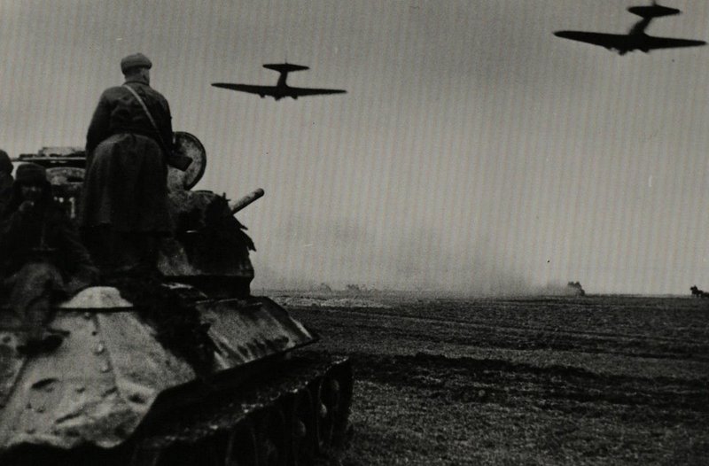 Tankmen of the Guard of Captain V.G. Kravchenko in the attack 