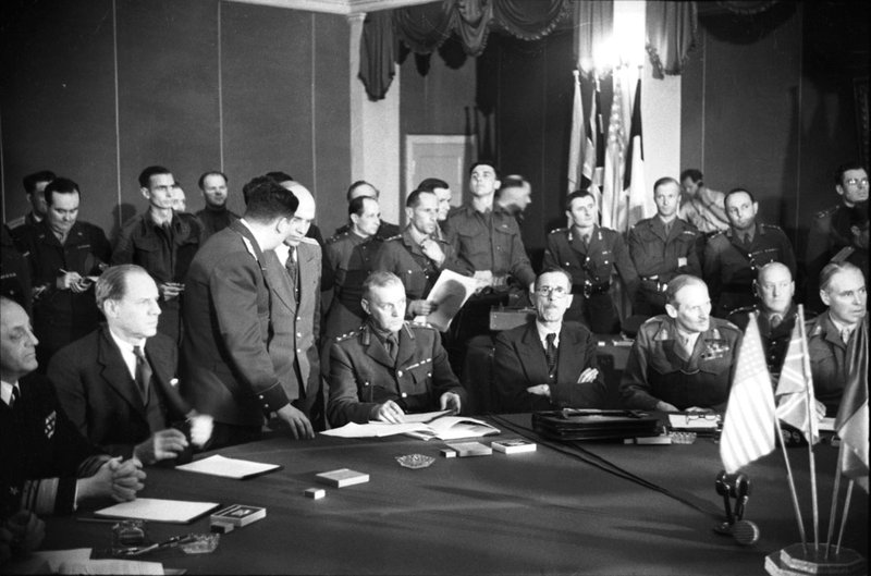 Signing ceremony of the Declaration of German Defeat