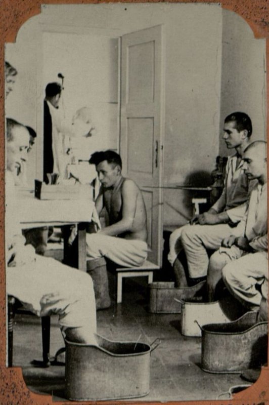 Image: Lower limbs baths
