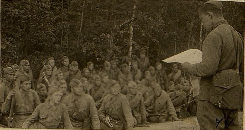 Image: Cadets on political information
