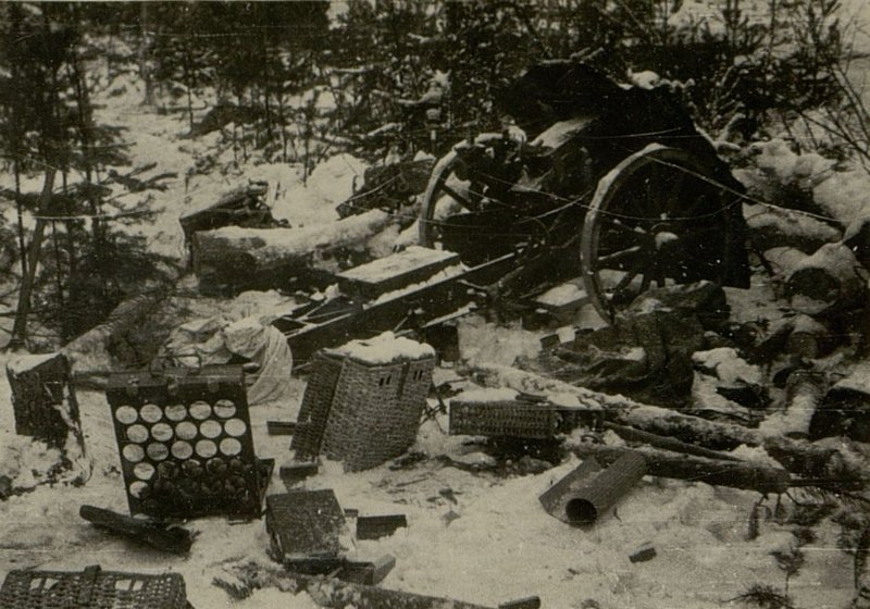 Фотография: Батарея противника, взятая в районе Раб. Поселка № 5