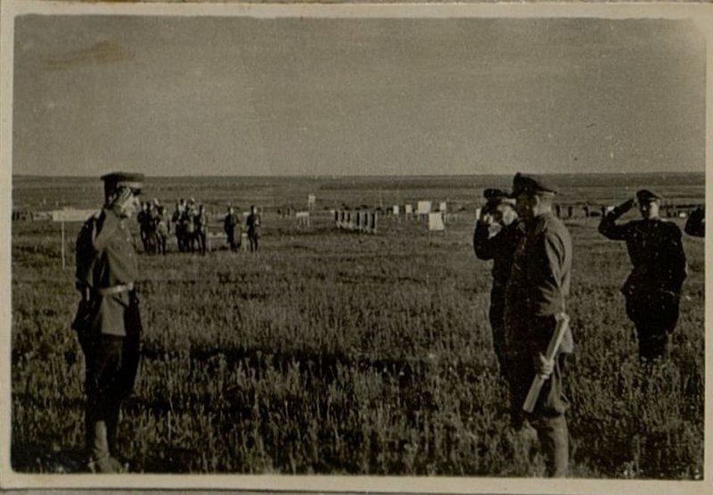 Фотография: Вручение оружия прибывшему пополнению
