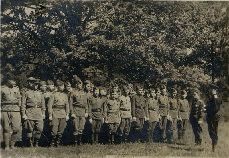Image: Company drill training
