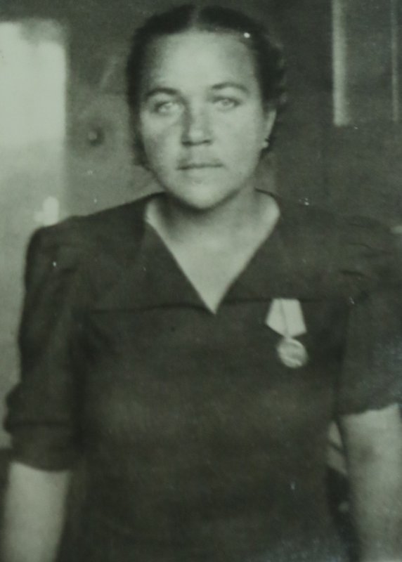 Zalukaeva A.I., assistant of the pharmacy's head in evacuation hospital No. 3659