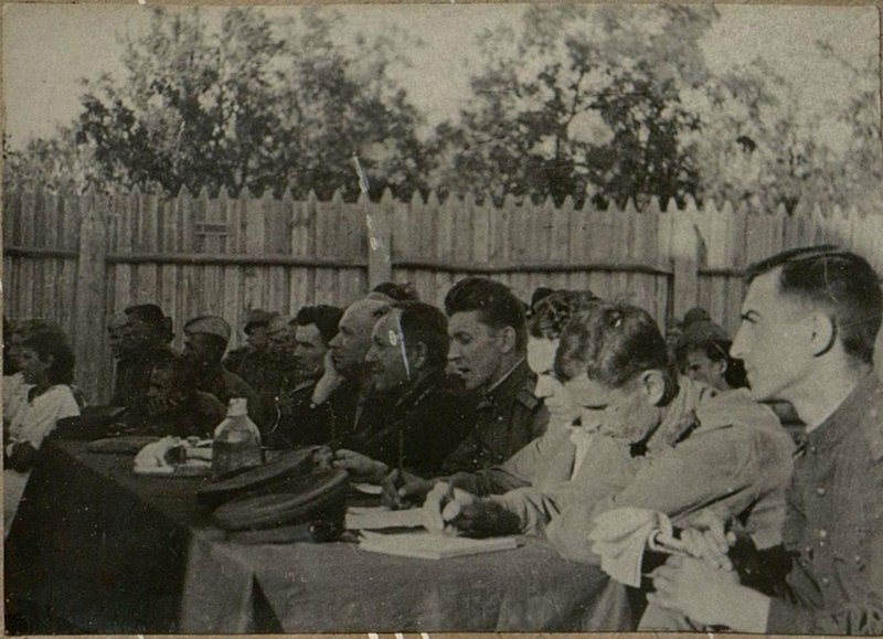 Фотография: Фотоальбом "Коммунисты армии в боях с японскими захватчиками"