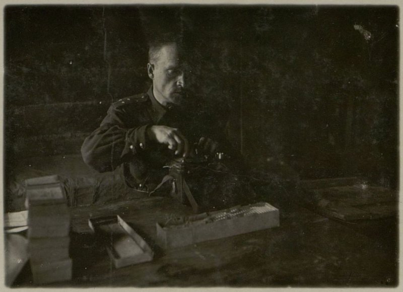 Image: Senior Lieutenant Andreev calibrates electric detonators