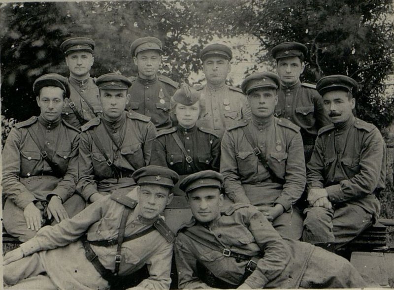 Фотография: Командиры рот и начальники Служб