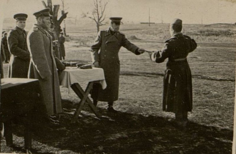 Фотография: Вручение погонов
